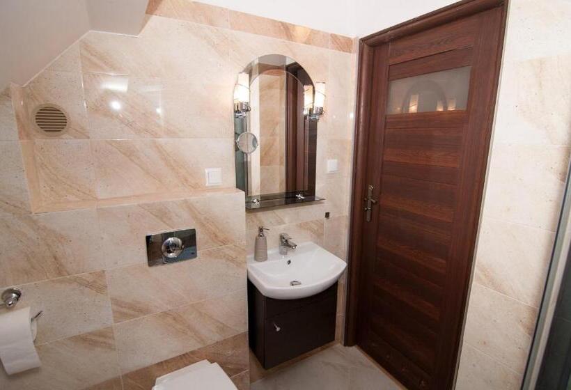 اتاق لوکس چهار تخته, Willa Pod Starą Skocznią