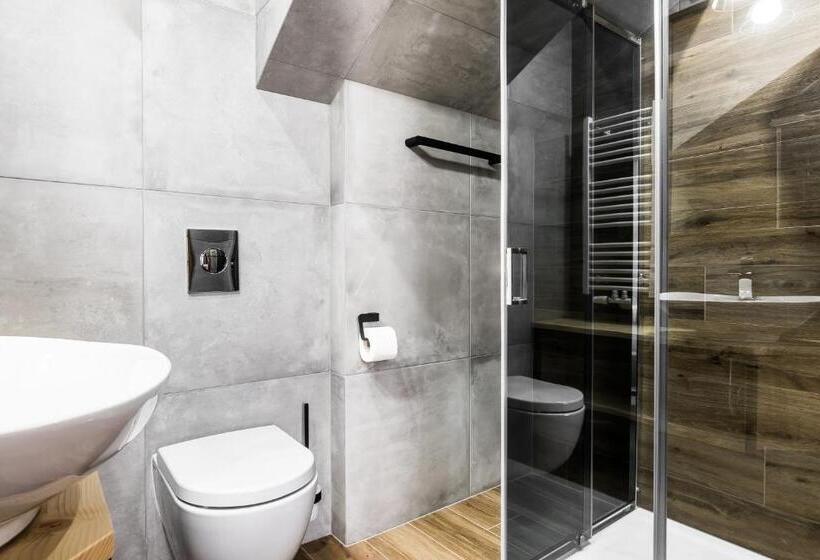 اتاق استاندارد با چشمانداز کوهستان, Willa Szymaszkowa