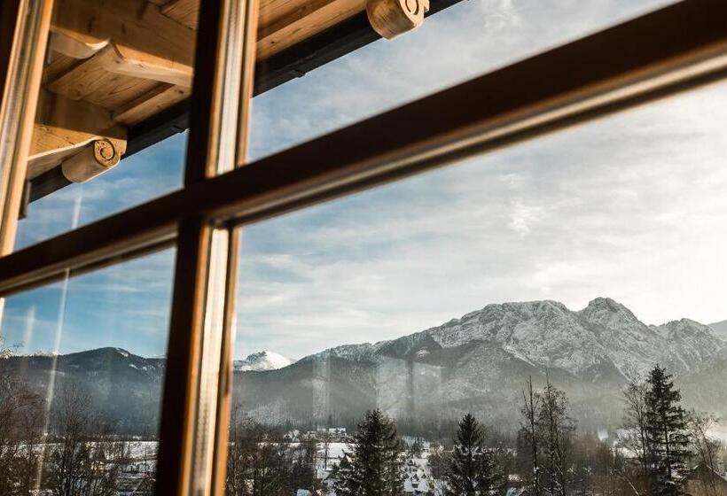 اتاق لوکس با بالکن, Willa Szymaszkowa