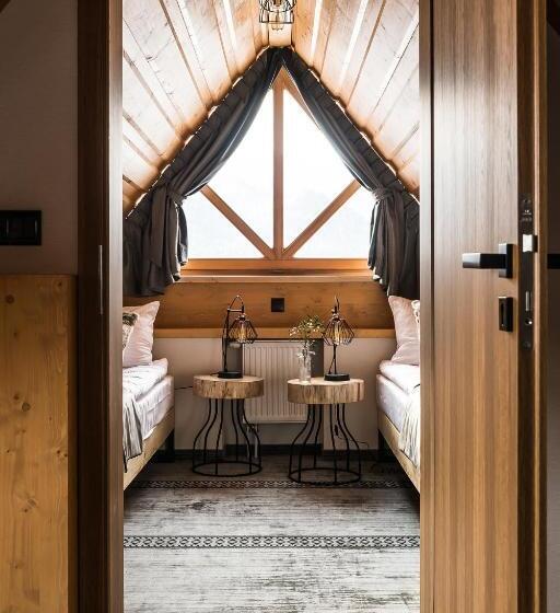 استودیوی استاندارد, Willa Szymaszkowa