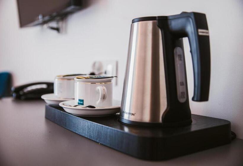 스탠다드 싱글 룸, Art Cafe