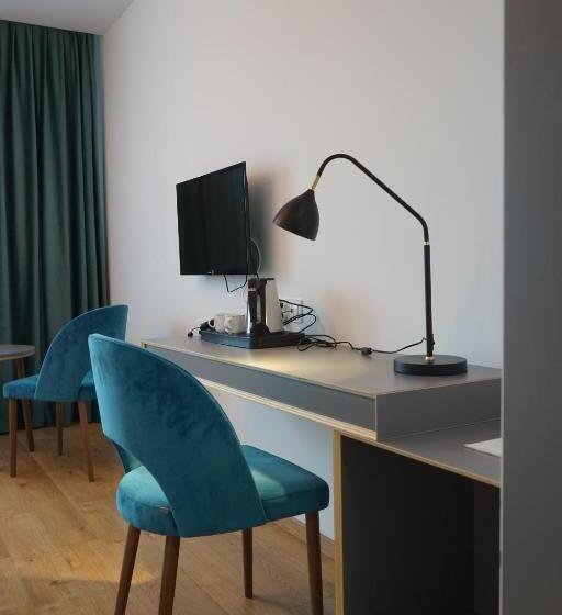 스탠다드 룸, Art Cafe