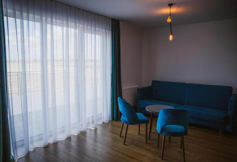 디럭스 룸, Art Cafe