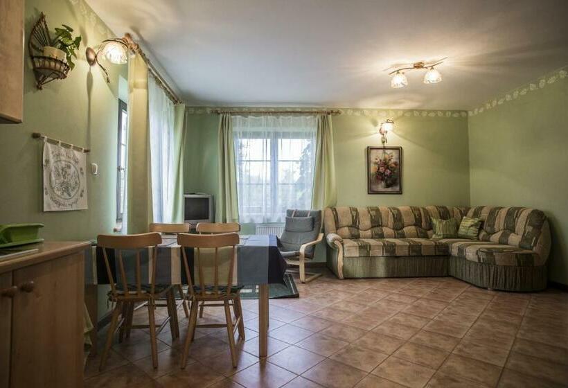 آپارتمان 1 خوابه, Azuria Agroturystyka