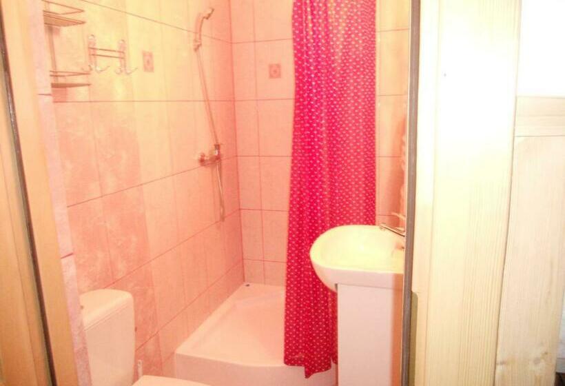 패밀리 룸, Dwór W Boleniu