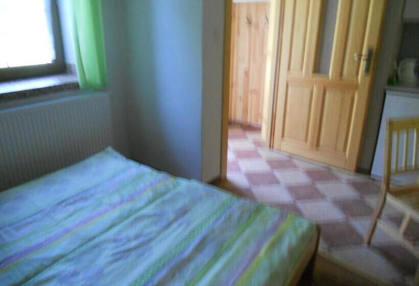 4인용 스탠다드 룸, Dwór W Boleniu