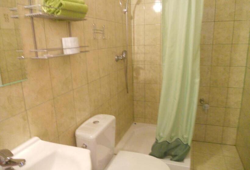 2침실 아파트 정원 전망, Dwór W Boleniu