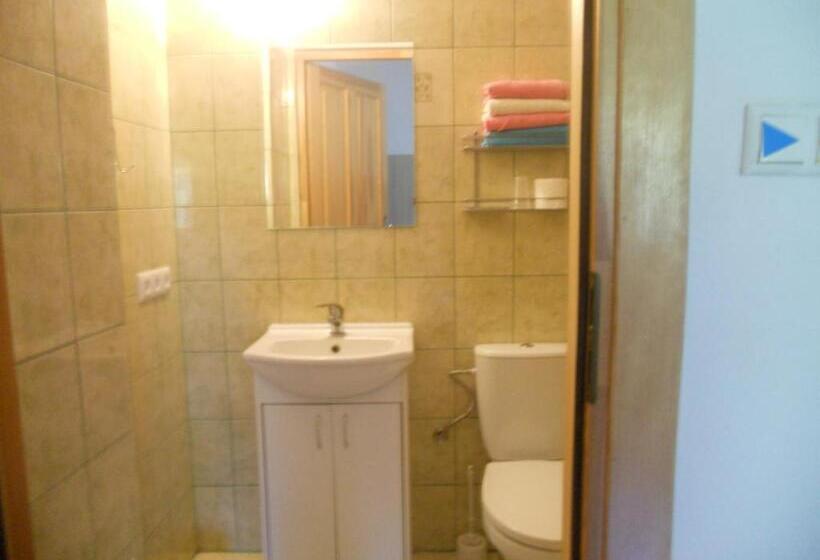 패밀리 룸, Dwór W Boleniu