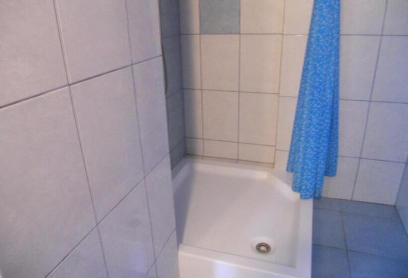 스탠다드 스튜디오, Dwór W Boleniu