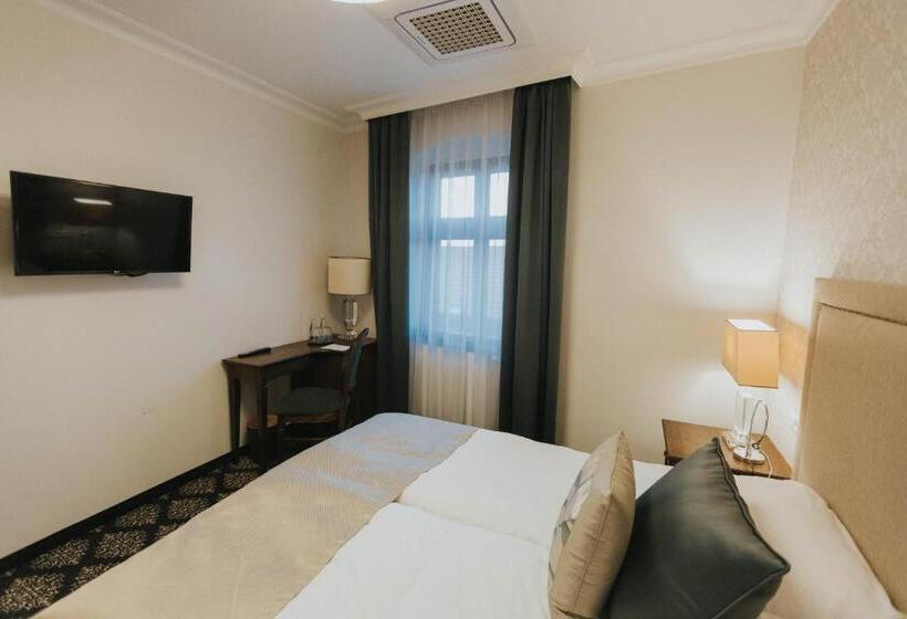 חדר סטנדרט, Hg