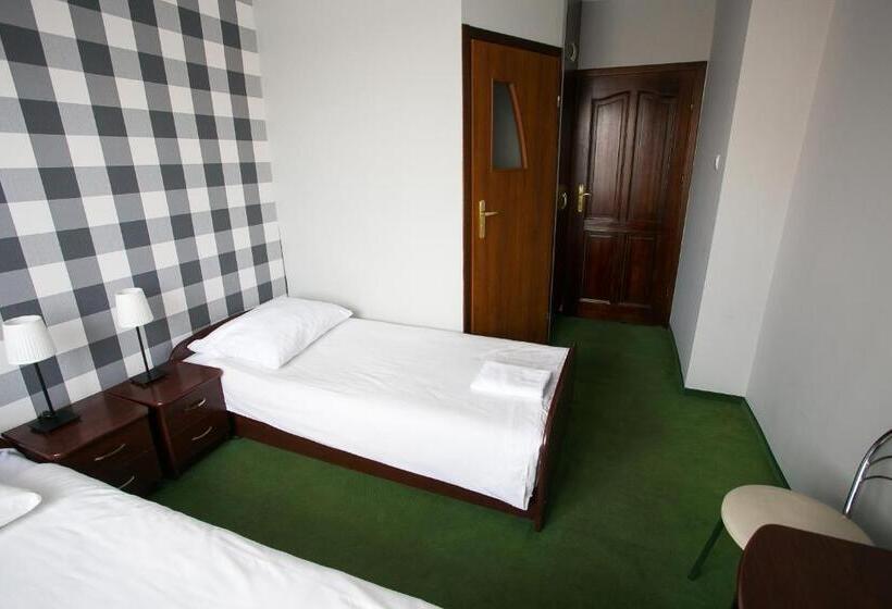 Номер Стандарт, Labirynt