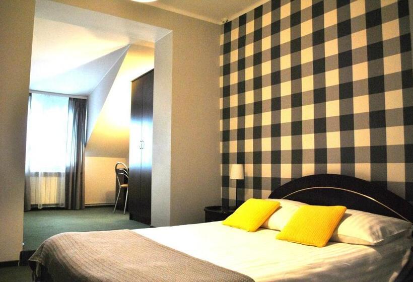 Номер Стандарт, Labirynt