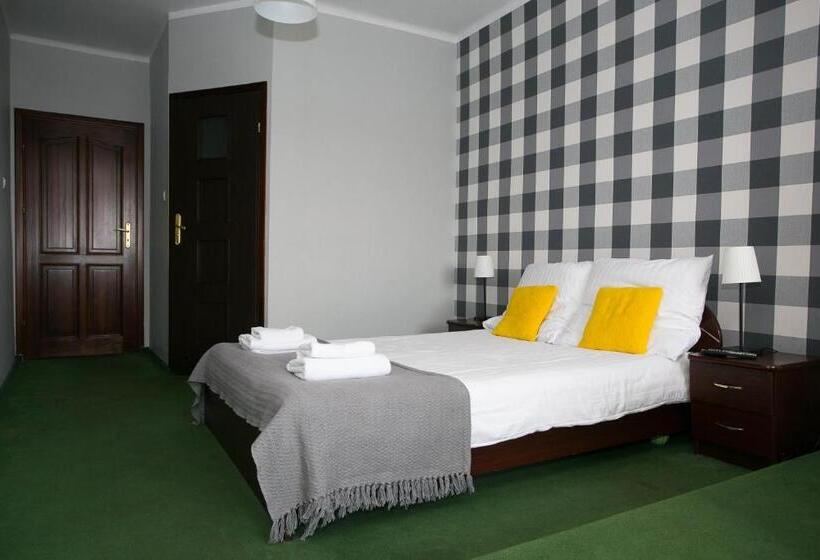 Номер Стандарт Трехместный, Labirynt