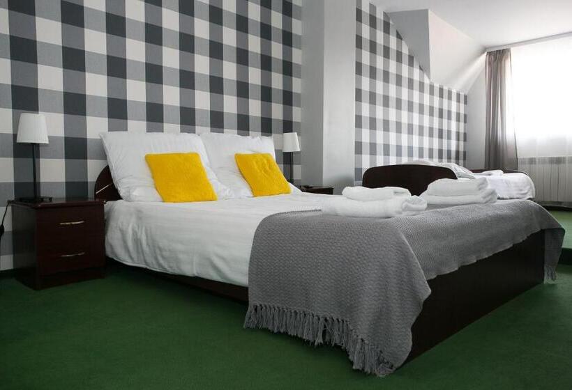 Номер Стандарт Трехместный, Labirynt