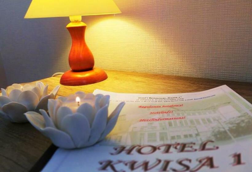 スタンダードインサイドビュールーム, Restauracja Kwisa 1