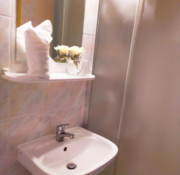 スタンダードシングルルーム, Restauracja Kwisa 1