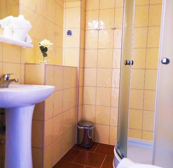 スタンダードシングルルーム, Restauracja Kwisa 1