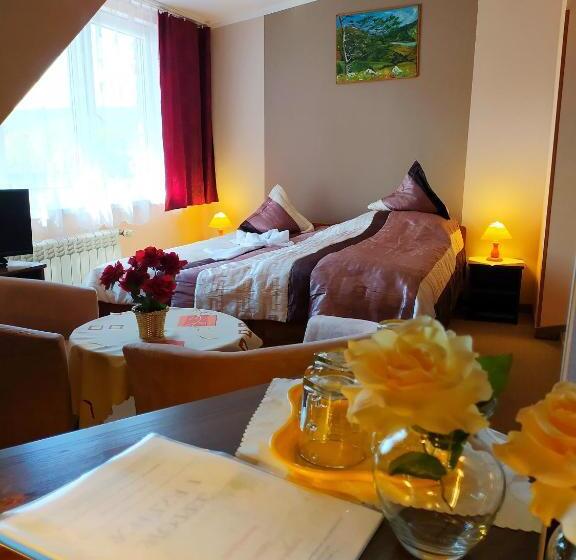 スタンダードシングルルーム, Restauracja Kwisa 1