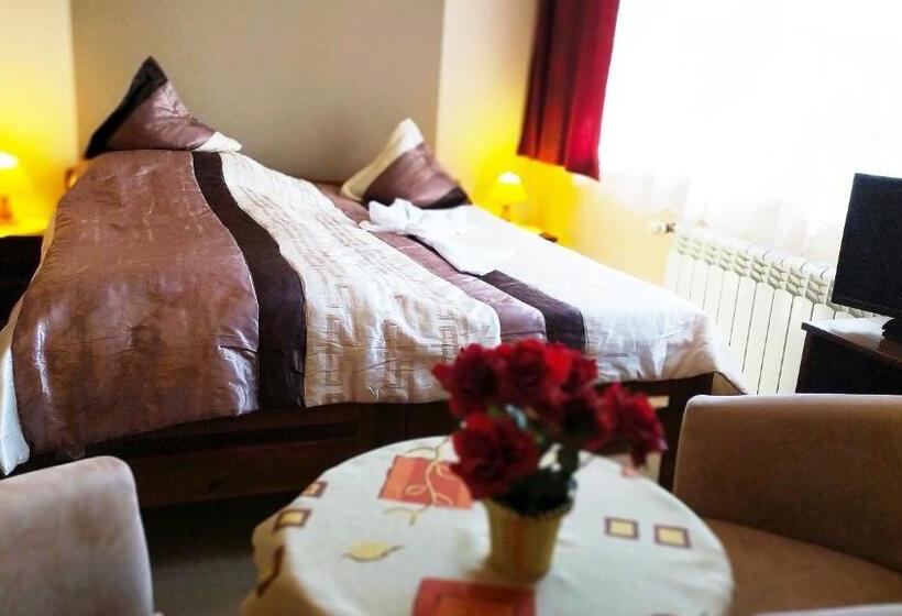 スタンダードシングルルーム, Restauracja Kwisa 1