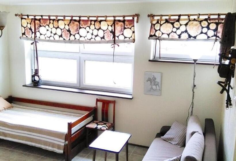 スタンダード4人部屋, Stajnia Zamczysk