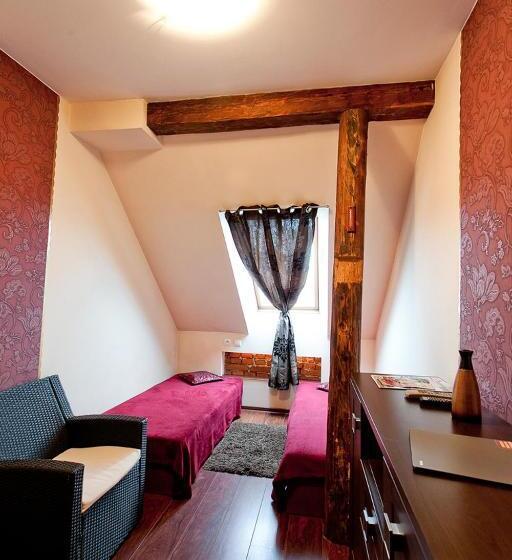 غرفة قياسية فردية, Midas Strzyżów