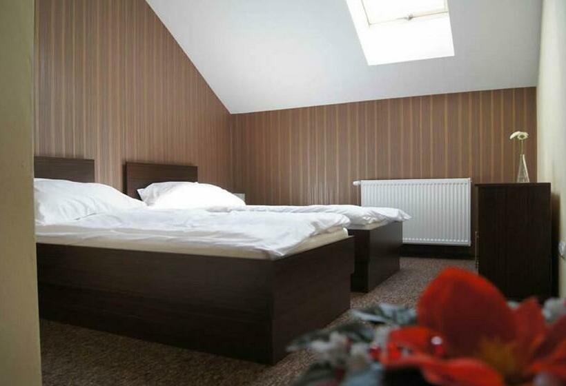 Четырехместный Номер Стандарт, Motel Restauracja Ballaton