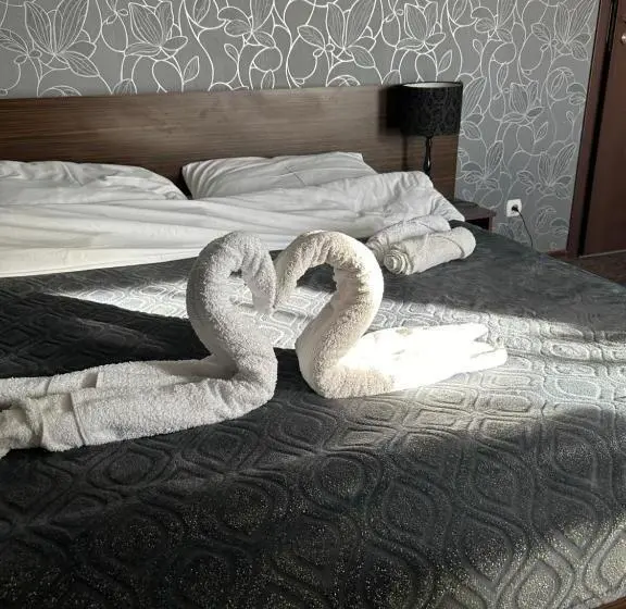 Sviitti, Motel Restauracja Ballaton