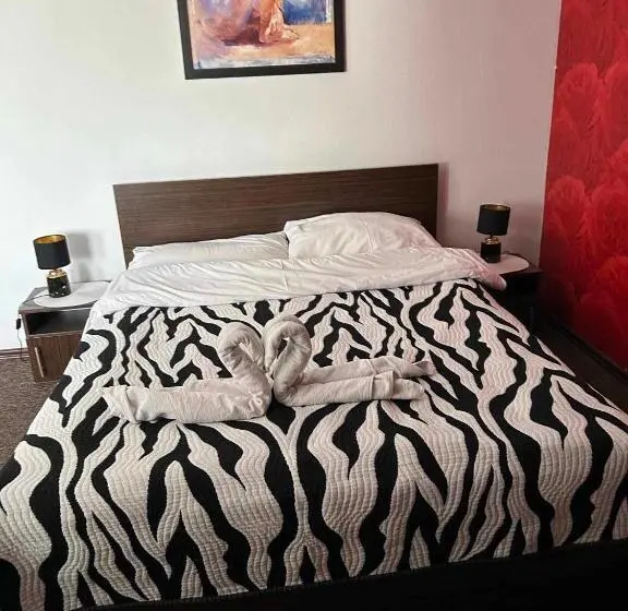 Sviitti, Motel Restauracja Ballaton