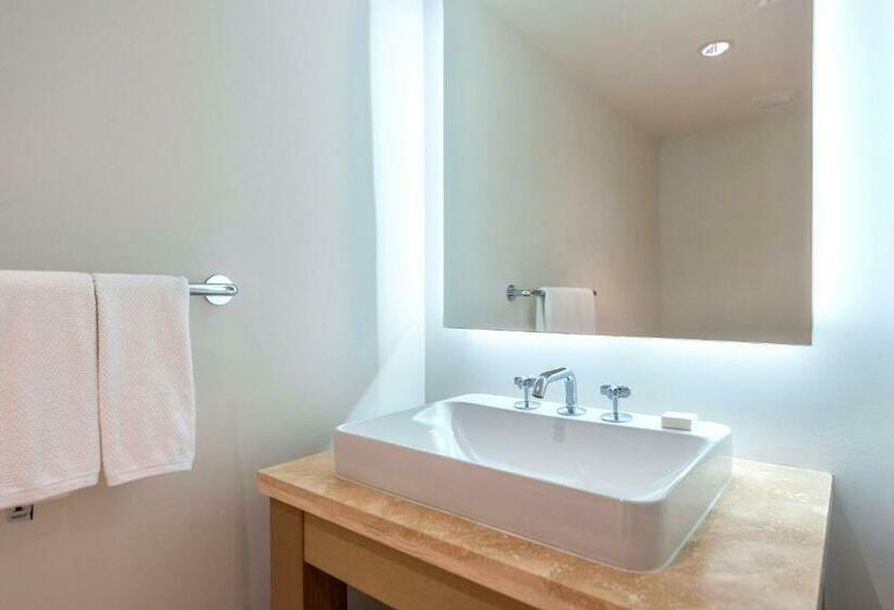 Апартаменты 1 Спальня, Oceanview Private Condo At 1 Hotel & Homes 906