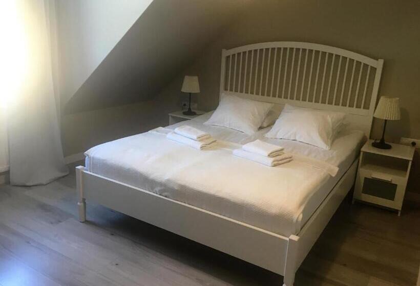 Номер Deluxe, Grota Bochotnicka