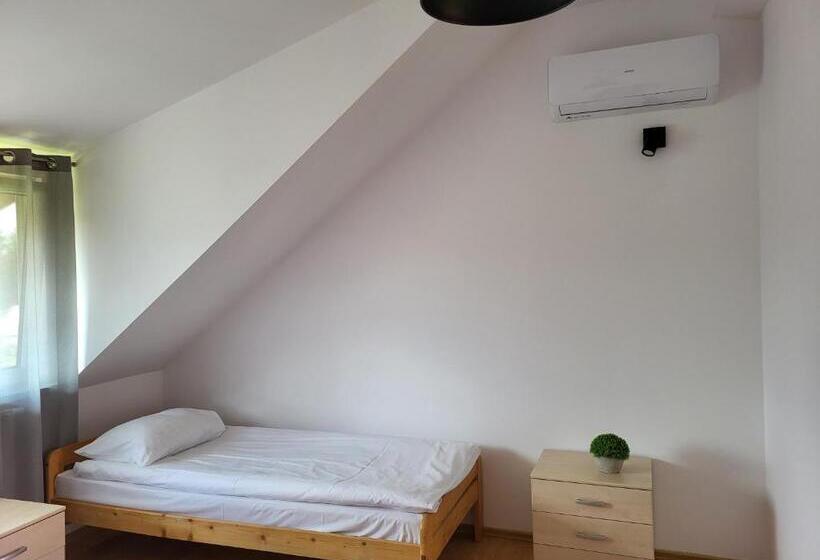 Ekonomiskt 4 bäddsrum, Marina Niedźwiedzi Róg