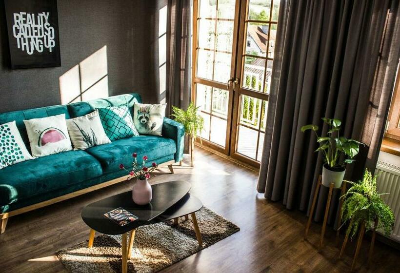 1ベッドルームアパートメント, Pod Kolumnami