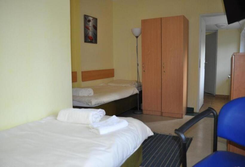 スタンダードルーム, Pod Starymi Lipami