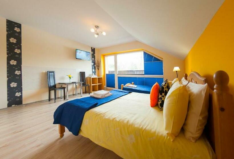 اتاق استاندارد چهارنفره با بالکن, Willa Zacisze