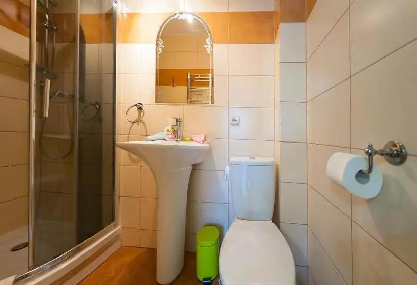 Standard Kolmen Hengen Huone, Willa Zacisze