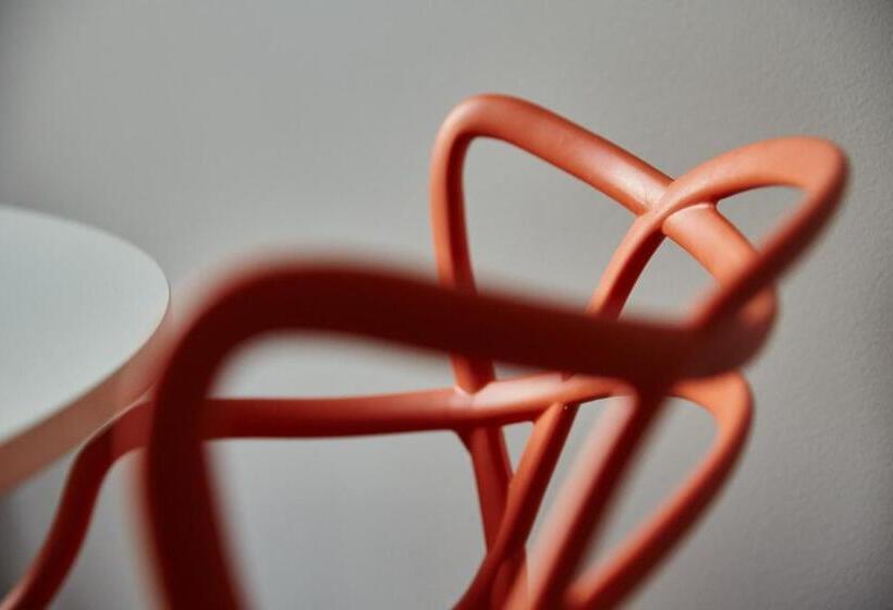 דירת חדר, Playroom Apart