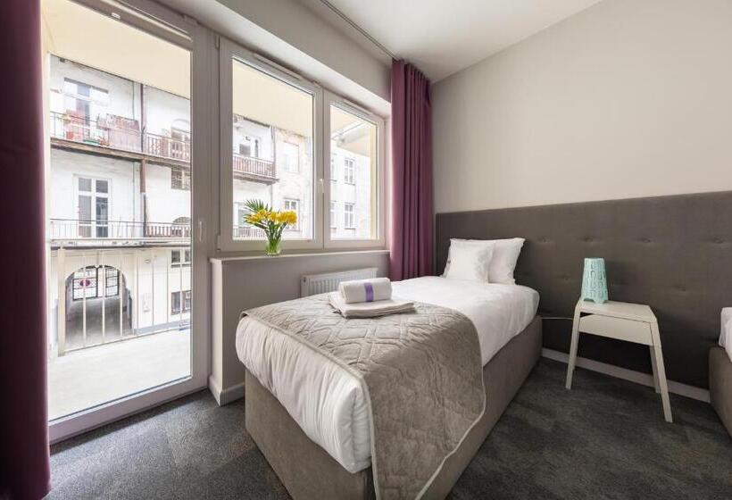 חדר סטנדרט עם מיטת קינג, Playroom Apart