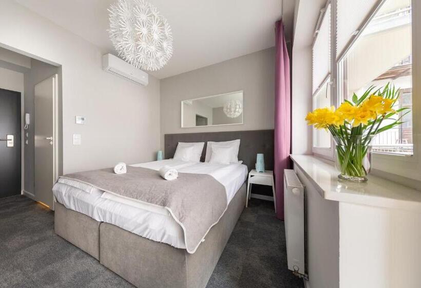 חדר סטנדרט עם מיטת קינג, Playroom Apart