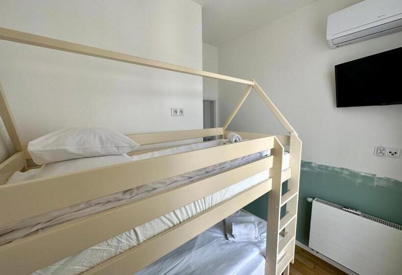 דירה בת חדר שינה 1 עם מרפסת, Playroom Apart