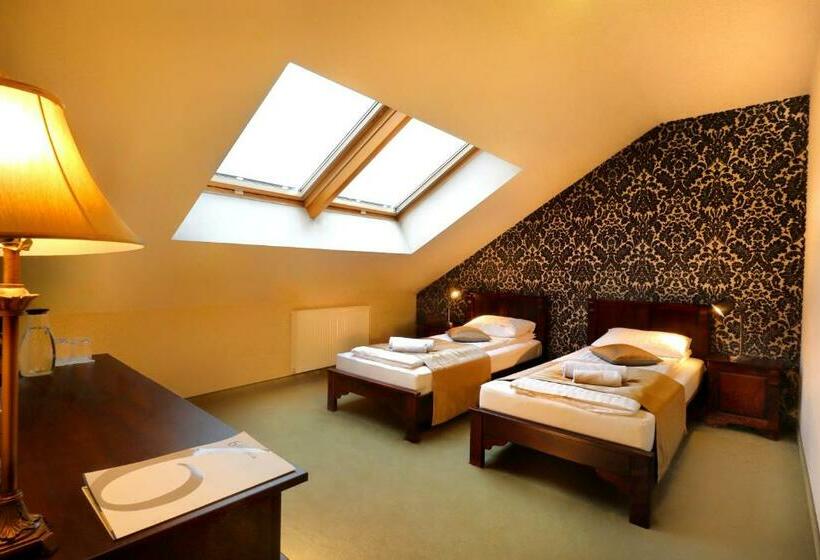 اتاق استاندارد, Residence9