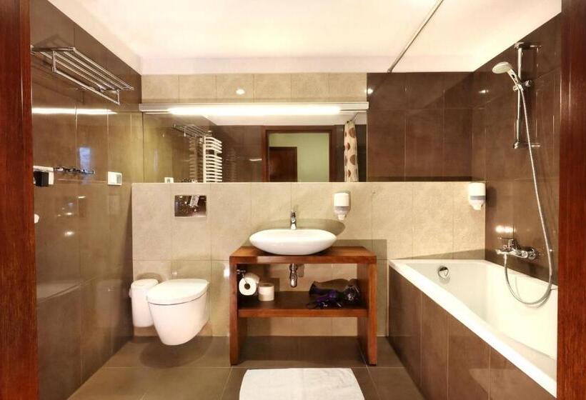 اتاق استاندارد, Residence9