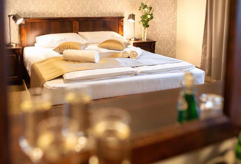 اتاق استاندارد, Residence9