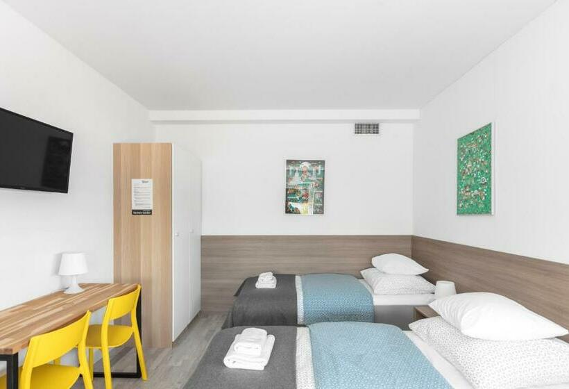 اتاق خانوادگی, B&b Sport Rooms