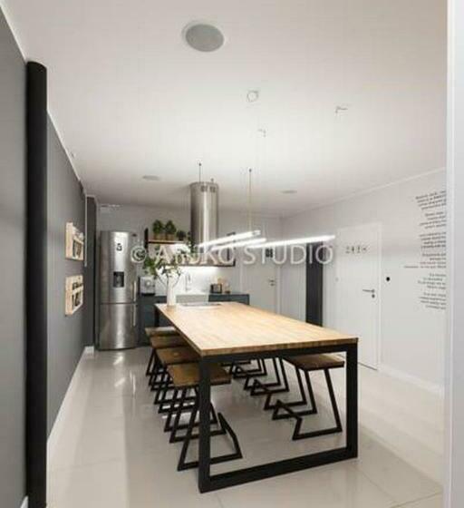 اتاق خانوادگی, B&b Sport Rooms