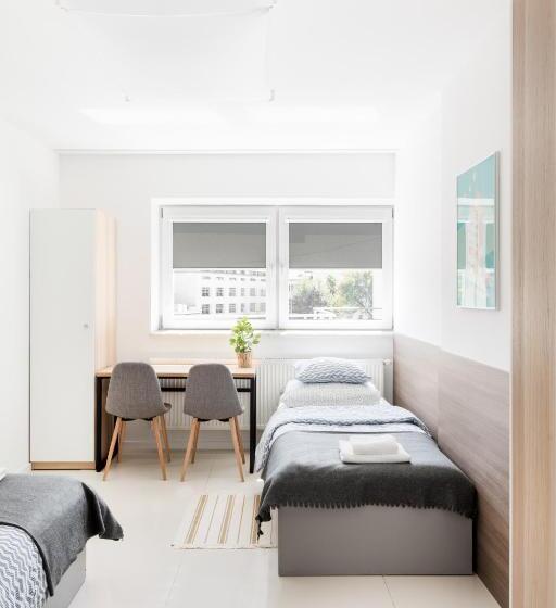 اتاق استاندارد با سرویس بهداشتی مشترک, B&b Sport Rooms