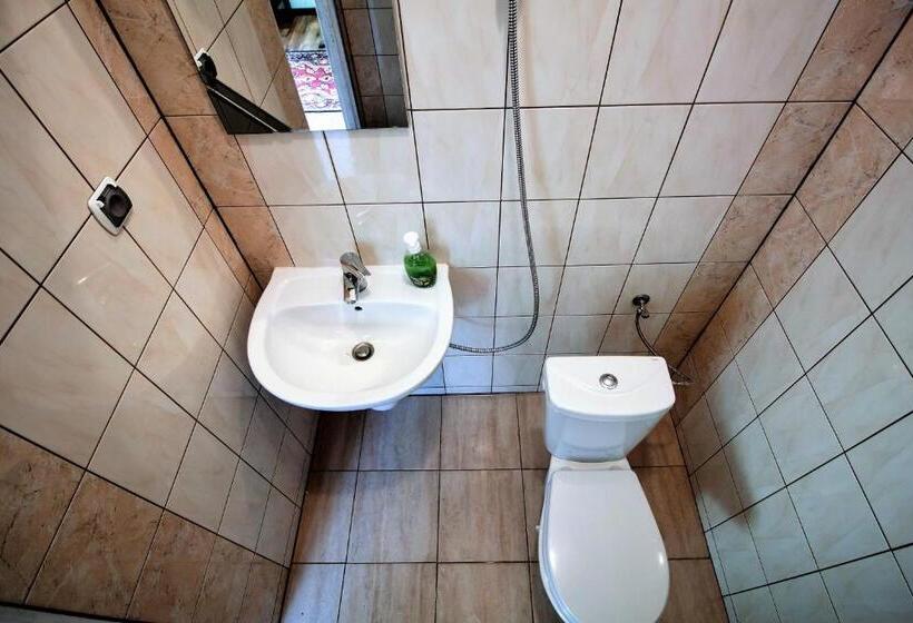 חדר סטנדרט, Kremenaros