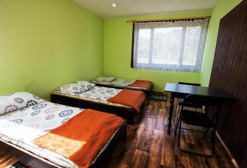 חדר משפחתי חדר אמבטיה משותף, Kremenaros