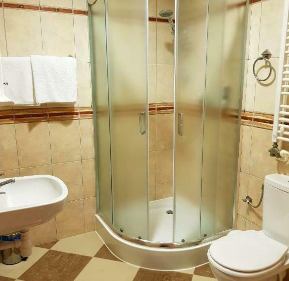 Номер Стандарт, Restauracja Hotel Przystan