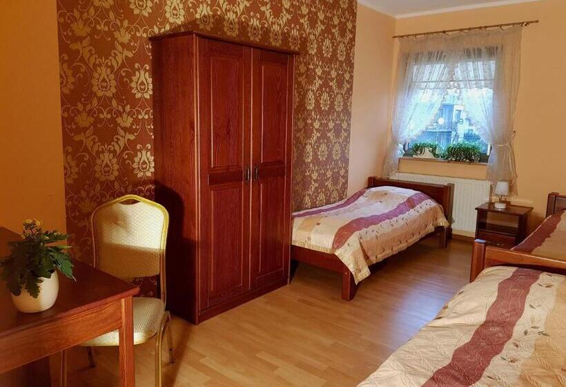 Номер Стандарт Трехместный, Restauracja Hotel Przystan