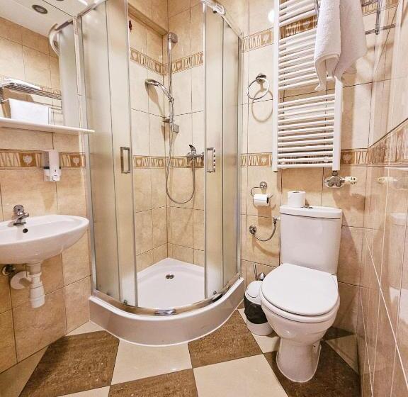 Номер Стандарт, Restauracja Hotel Przystan